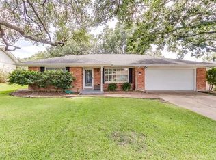 6109 Wales Ct, Fort Worth, TX 76133