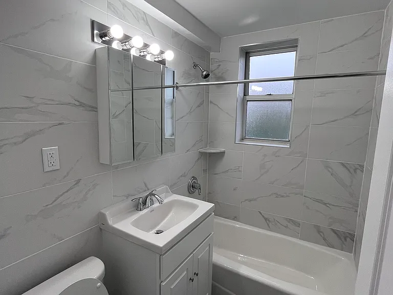 1483 Shore Pkwy #4E — Photo 8
