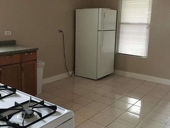 5th image of 1008 N Lawndale Ave APT 2
