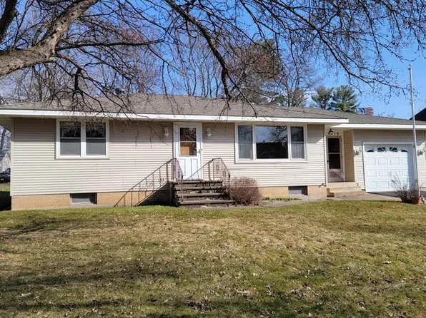 6516 Elm St, North Branch, MN 55056