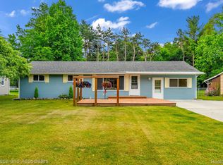 6761 Mels Dr, Ruby, MI 48049