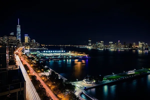 Rented by Douglas Elliman | media 14