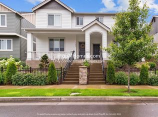 17084 SE Crossroads Ave, Happy Valley, OR 97086