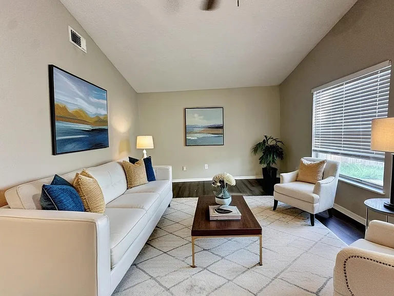 1559 Irishwood Ct — Photo 24