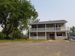 720 Riley Rd, Eagle Pt, OR 97524