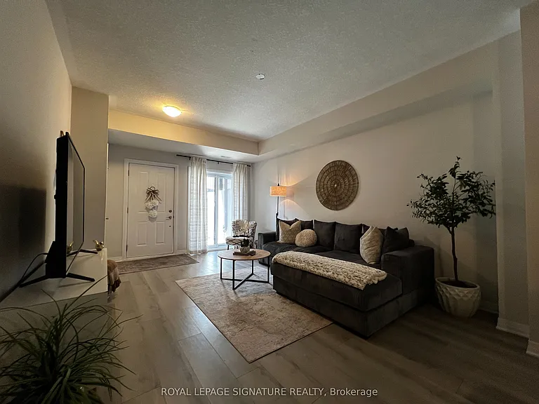 25 Isherwood Ave #89 — Photo 4