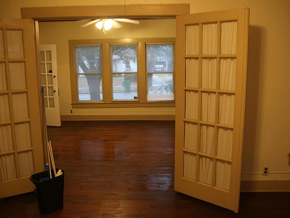 5th image of 3222 Washington St