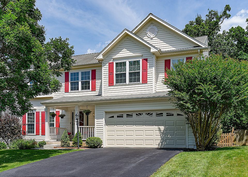 1st image of 21036 Willowbrook Dr