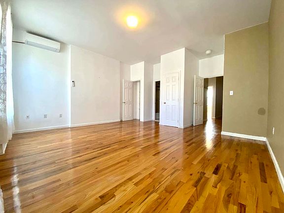 4th image of 517 W 148th St #2