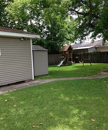 5th image of 402 Carolyn Dr