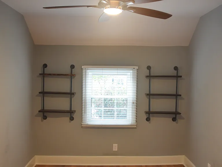 1919 Vanderbilt Cir SW — Photo 7