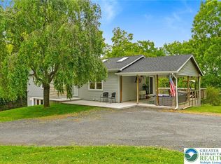 2007 Springtown Hill Rd, Hellertown, PA 18055