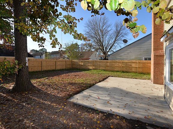 2nd image of 1572 Dylan Dr