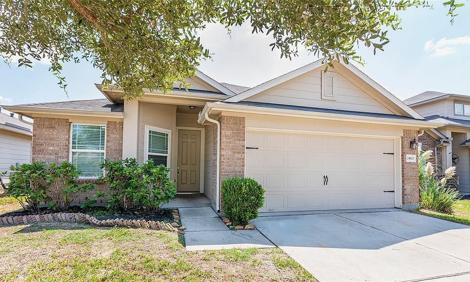 1st image of 24623 Lakecrest Town Dr
