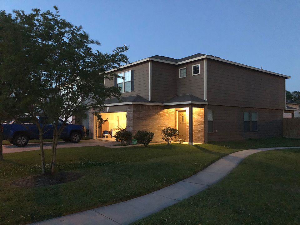1st image of 9602 Wyatt Oak Ln