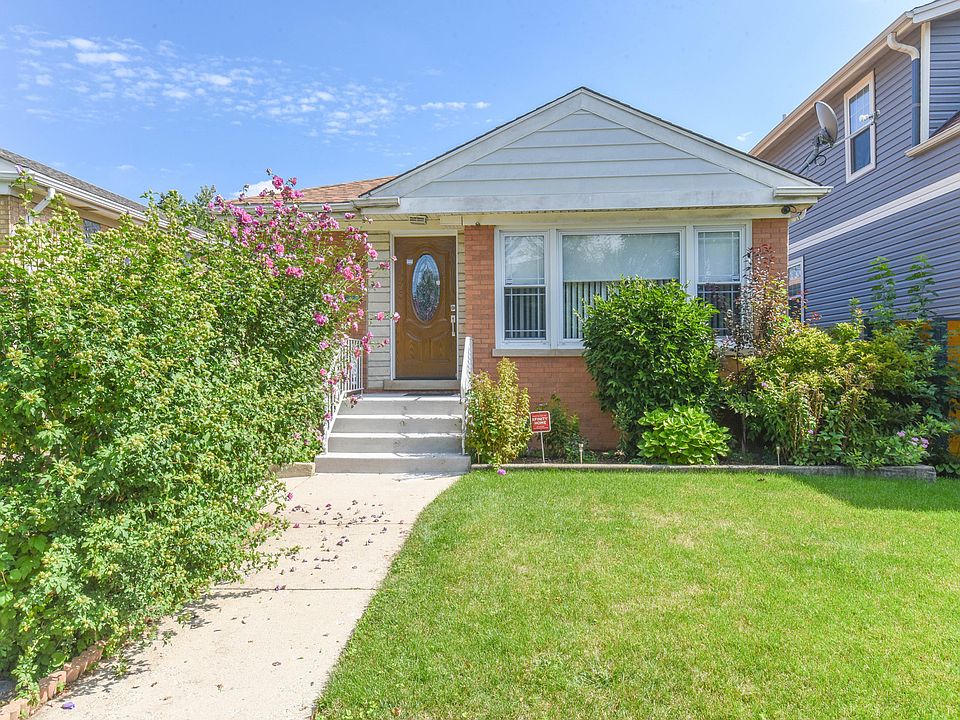 1st image of 2715 N Newcastle Ave