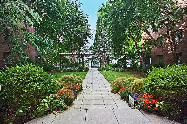 2nd image of 50 Battery Pl APT 2S