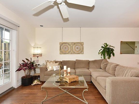 4th image of 1 Anchorage Way #1108