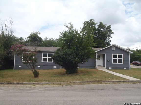 2nd image of 297 S HACKBERRY AVE