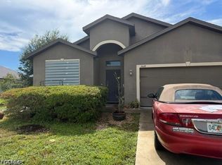 2618 SW 21st Place Cpe, Coral, FL 33914