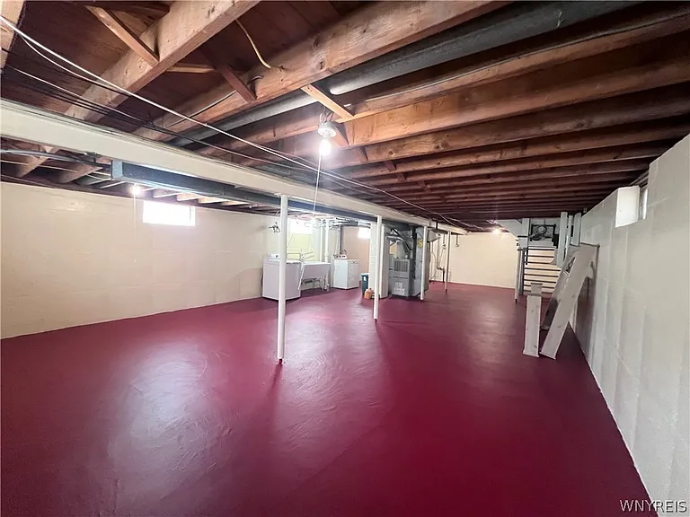 480 W Hazeltine Ave — Photo 16