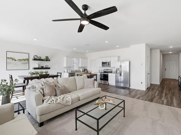 1545 Shadow Hawk Dr, Fort Worth, TX 76052