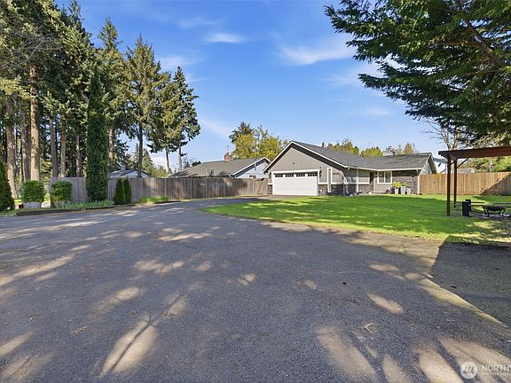 2nd image of 13429 NE 49th Street