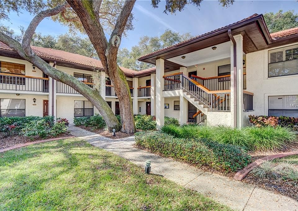 1st image of 2811 Hammock Ct