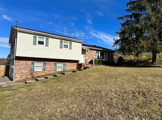 14083 Brynwood Dr, Bristol, VA 24202