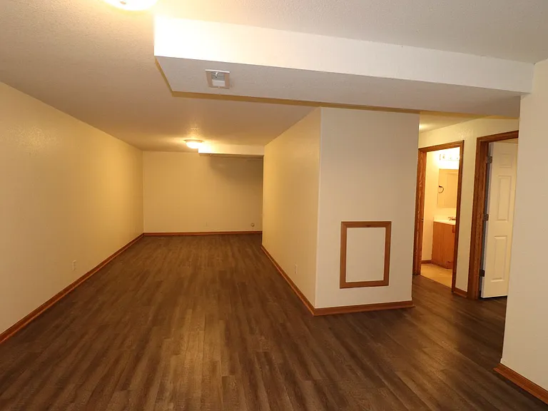 2120 Thompson Dr — Photo 29