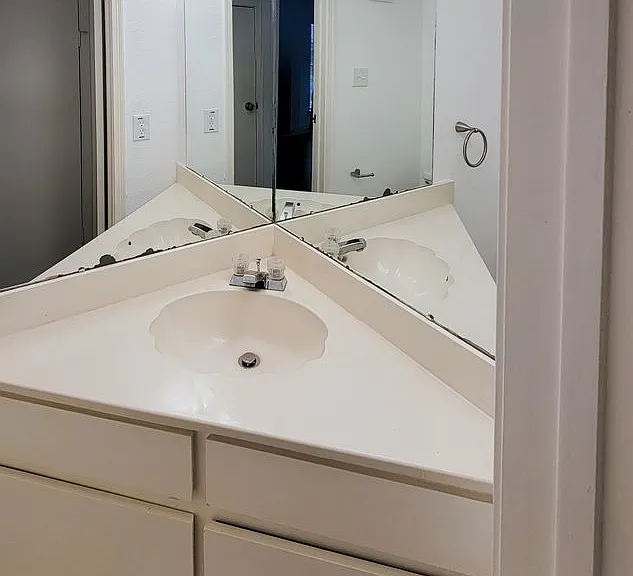 7575 Cambridge St #2405 — Photo 23