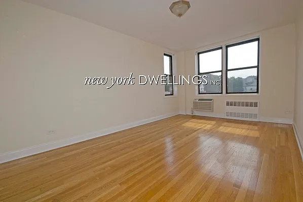 Rented by New York Dwellings LLC | media 28