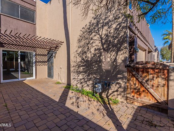 4th image of 791 E PEPPER Drive