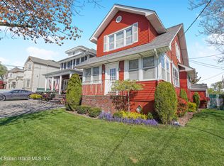 3 Highmount Rd, Staten Island, NY 10308