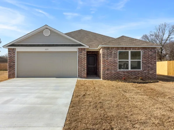 225 Baldwin Dr, Beebe, AR 72012