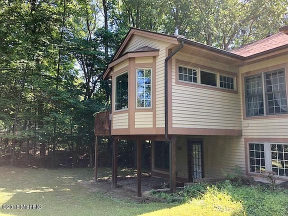 5th image of 2119 N Cross Creek Dr SE