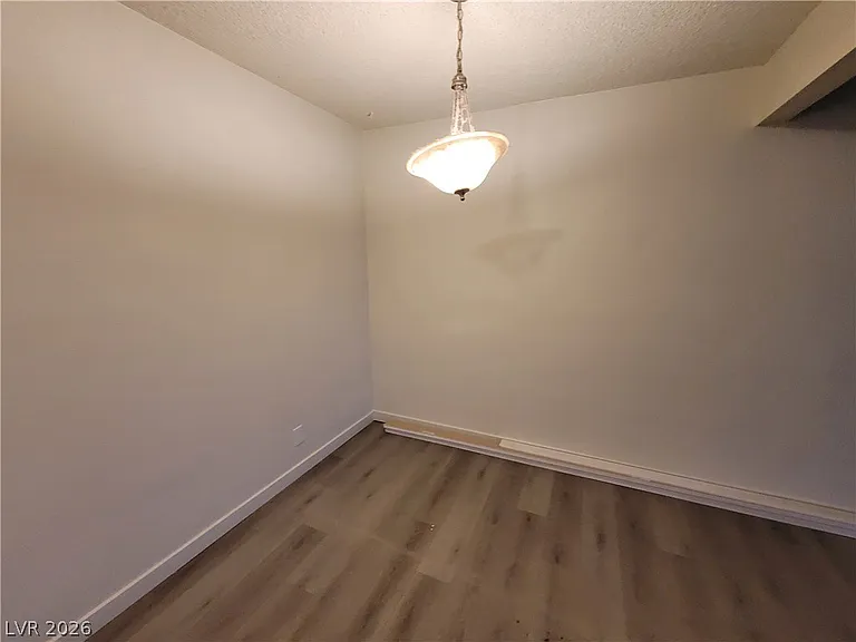 615 S Royal Crest Cir #10 — Photo 11