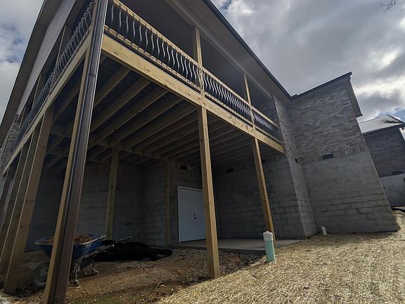 4th image of 3011 Zachary Pointe Ln