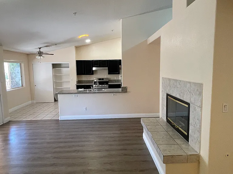3527 Bronco Buster Ct — Photo 8