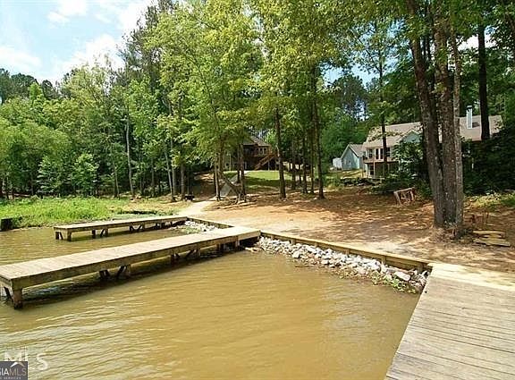 3rd image of 1411 Northwoods Dr