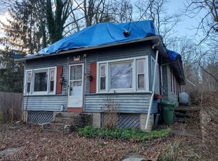 73 Locust Lake Rd, Blairstown, NJ 07825