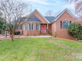 1915 Cavendale Dr, Rock Hill, SC 29732