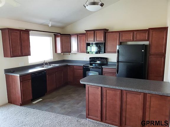 4th image of 10603 S 27th St