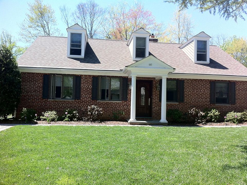 1st image of 607 Langston Ln