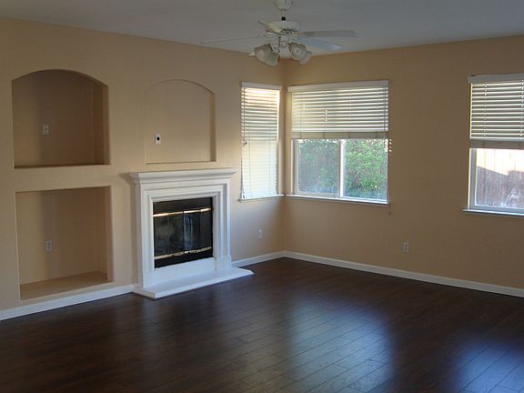 5th image of 4303 Blake Cir