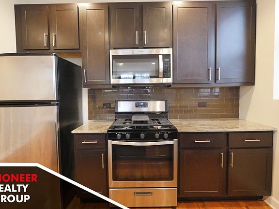 3rd image of 4759 N Maplewood Ave #4759104