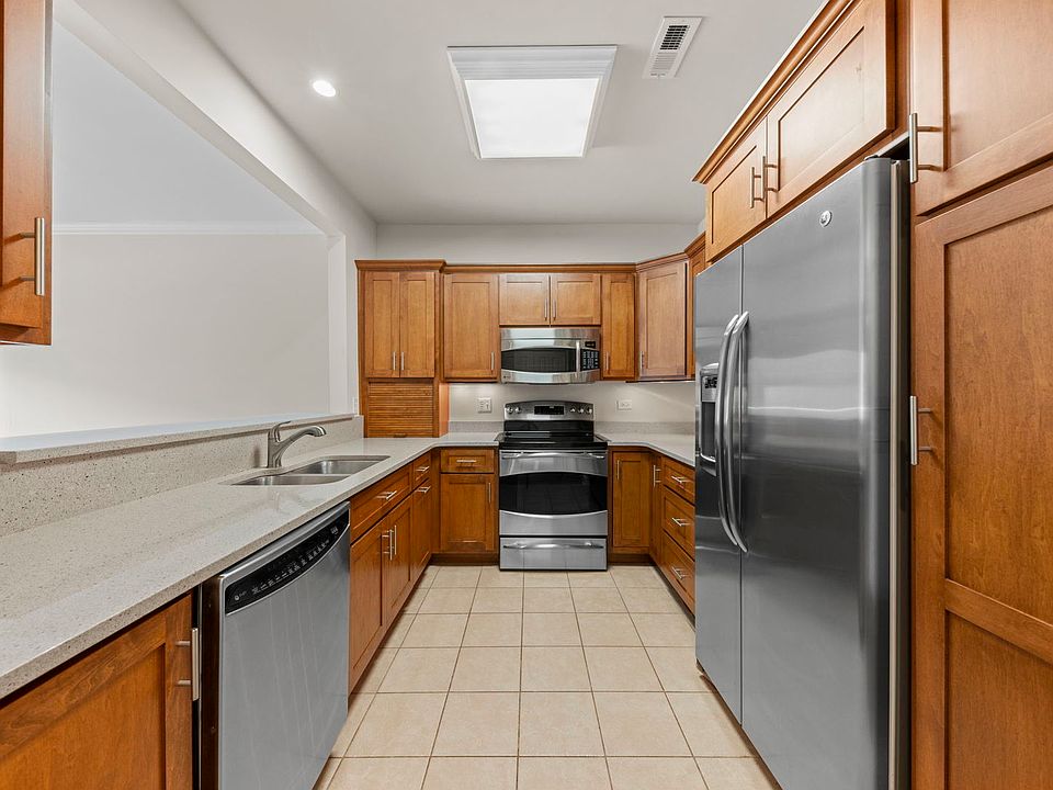 2676 Stone Cir UNIT 108, Geneva, IL 60134 Zillow