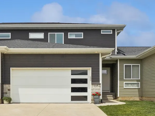 1115 Loren Dr, Cedar Falls, IA 50613