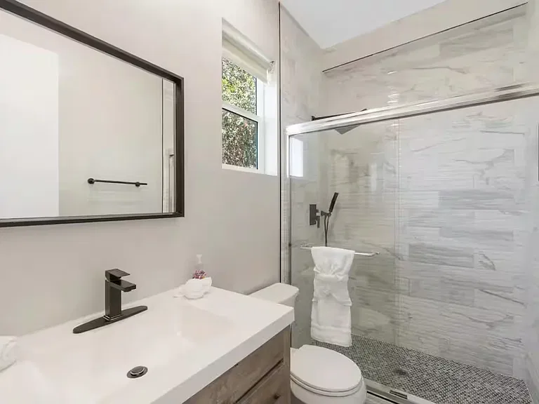 Full Bath