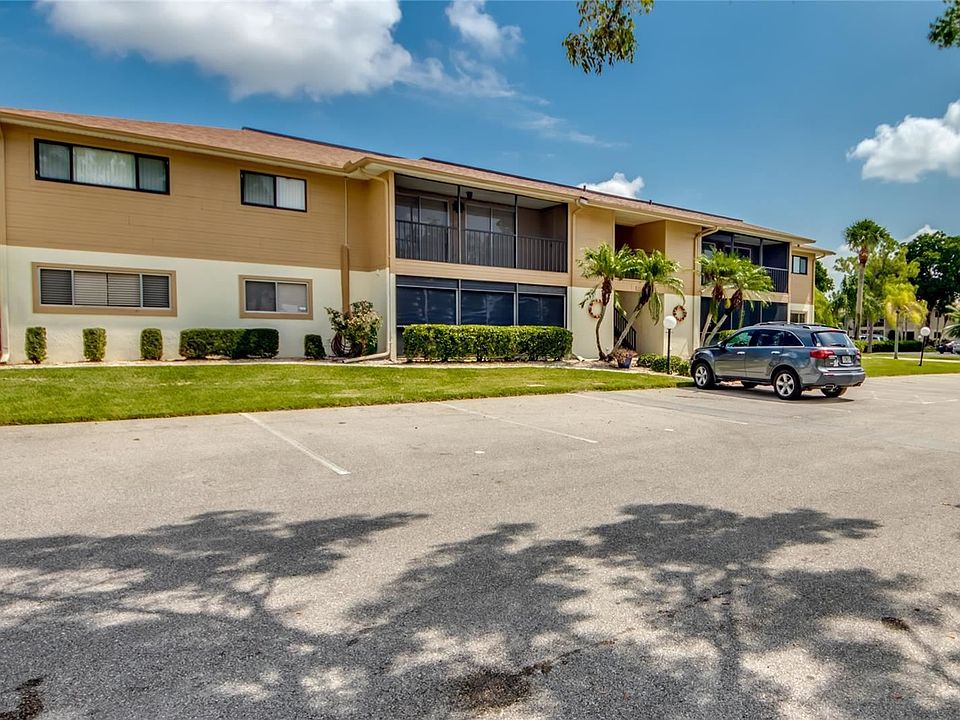 1st image of 5716 Foxlake Dr APT 1